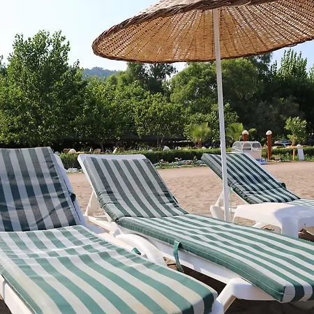 Safir Frühstückspension Çıralı